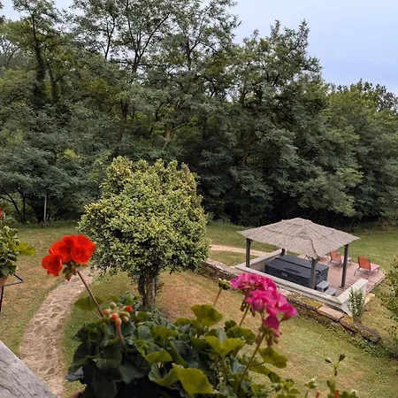 Perce-neige, Les Accacias Bed & Breakfast