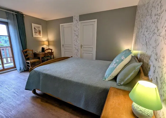 Perce-neige, Les Accacias 3* Moyenmoutier